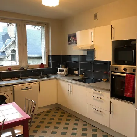T4 121 M2 Georges 1er Centre-ville 3 * Экс-ле-Бен