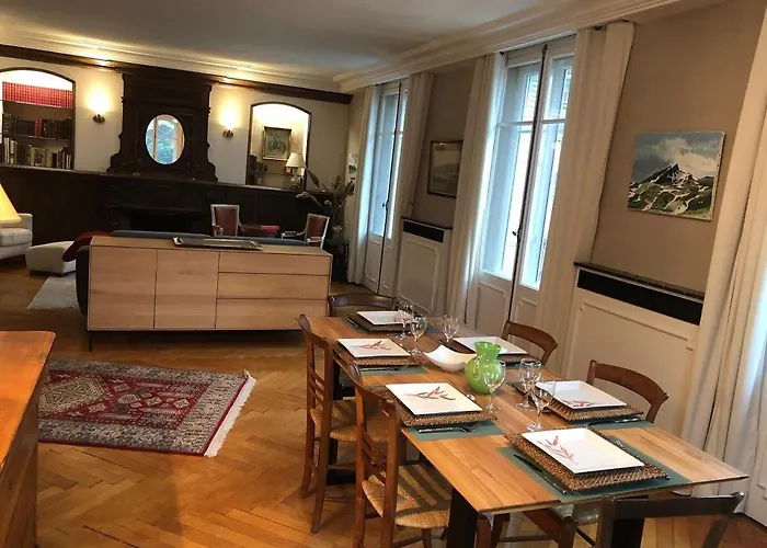 T4 121 M2 Georges 1er Centre-ville 3